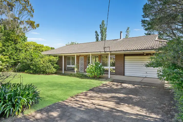 29 Pine Avenue, Wentworth Falls NSW 2782