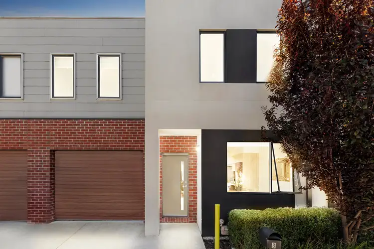 8 Jasmine Drive, Noble Park VIC 3174