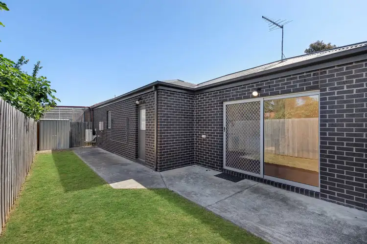 Sixth view of Homely unit listing, 3/64 Leonard Avenue, St Albans VIC 3021