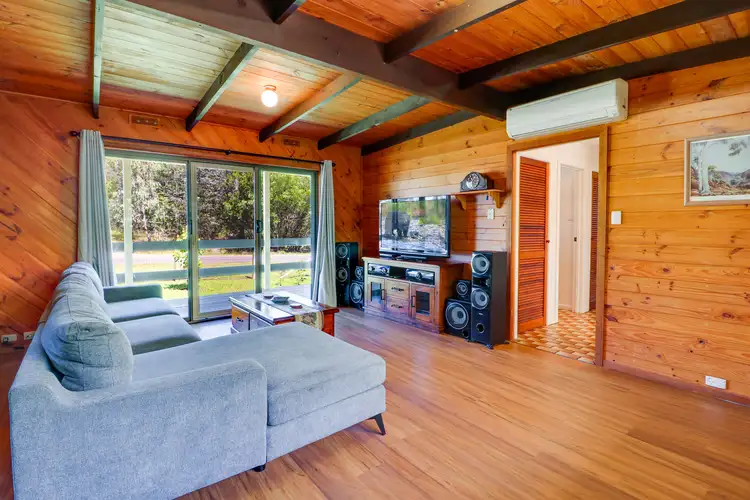 1 Willow Lake Drive, Macs Cove VIC 3723