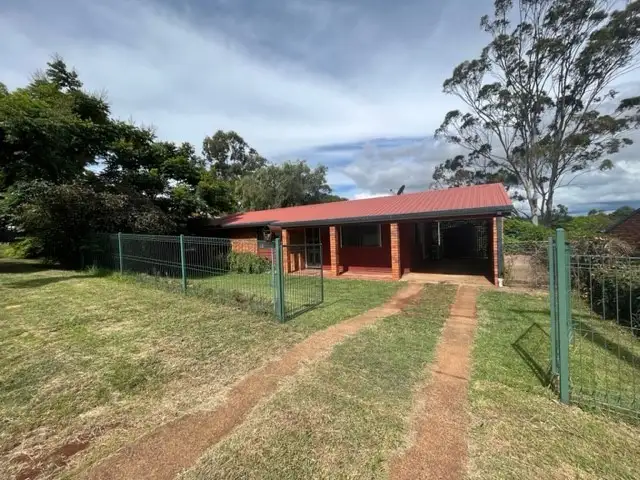 12 McWilliam Street, Wilsonton Heights QLD 4350