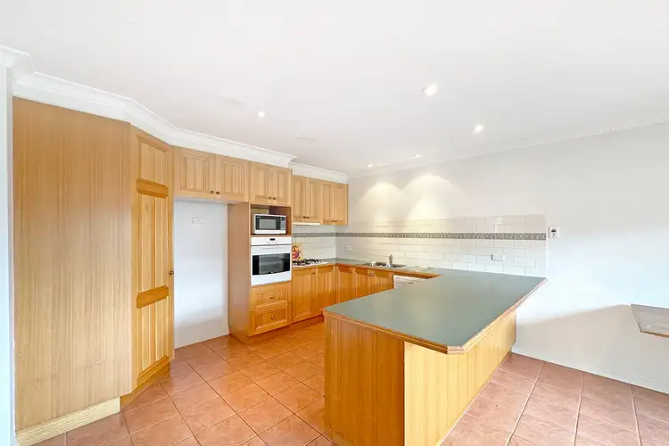 Third view of Homely unit listing, 2/9 Janette Close, Warragul VIC 3820