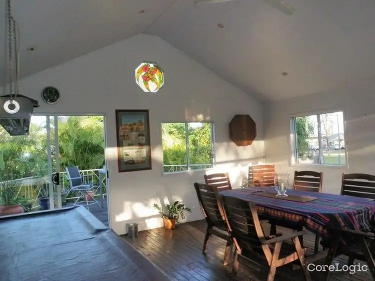 3 Caleb Crescent