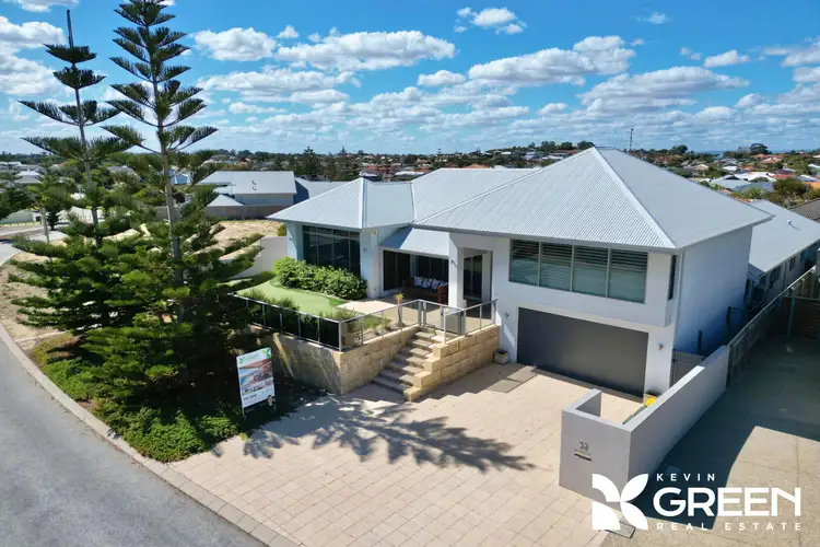 52 Boardwalk Boulevard, Halls Head WA 6210