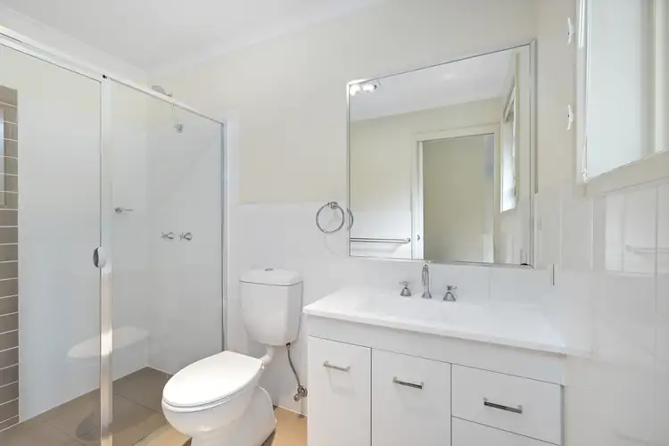 Sixth view of Homely house listing, 33 Patrick White Circuit, Franklin ACT 2913