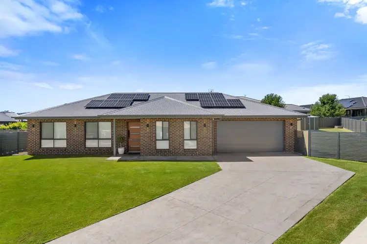 3 Corvina Close, Tamworth NSW 2340