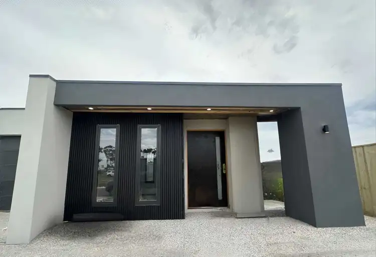 51 Touriga Circuit, Sunbury VIC 3429