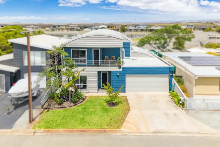 8 Yaringa Avenue, Tumby Bay SA 5605