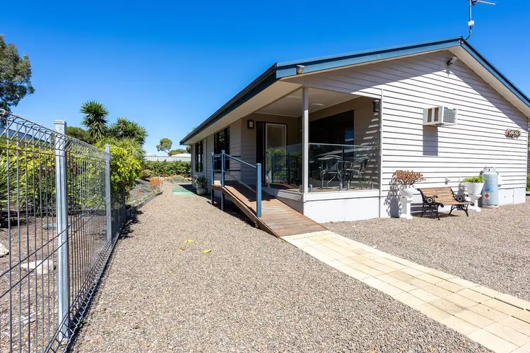 2/3 Murray Drive, North Shields SA 5607