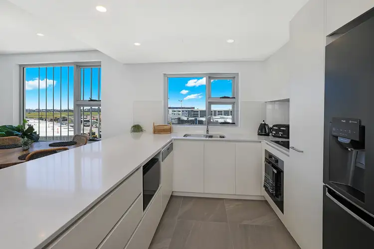 Second view of Homely unit listing, 304/1 Mantra Esplanade, Birtinya QLD 4575