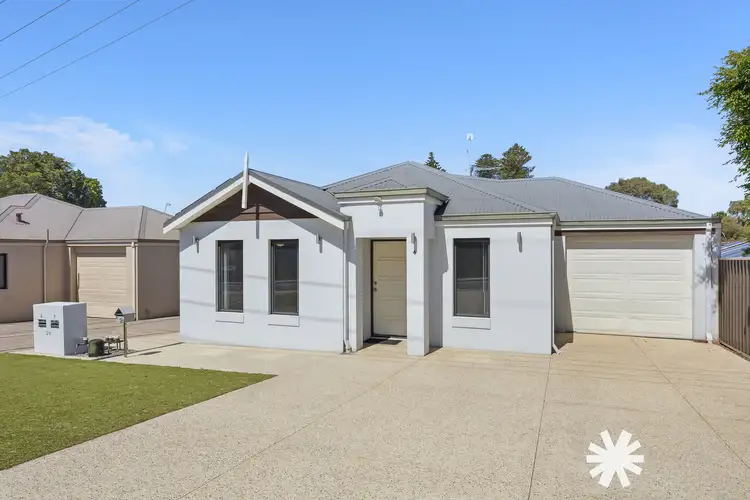 4/2a Wheeler Road, Hamilton Hill WA 6163