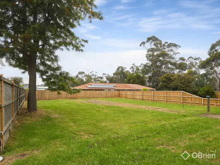 100 Lampard Road, Drouin VIC 3818