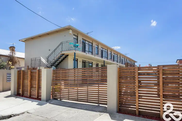 2/14 Ballantyne Street, Thornbury VIC 3071
