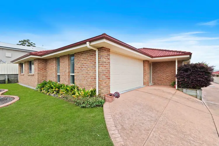 Main view of Homely villa listing, 1/62 Royal Mantle Drive, Ulladulla NSW 2539