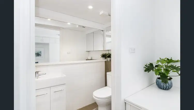 Fourth view of Homely studio listing, 27/8 Wylde Street, Potts Point NSW 2011