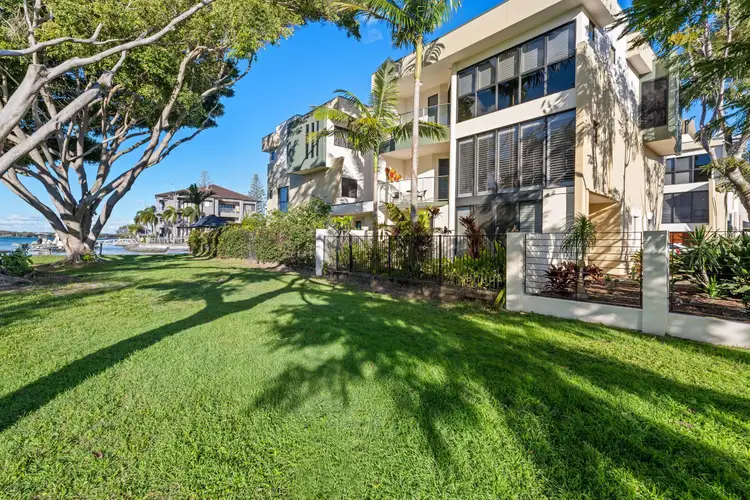 5/23-25 Madang Crescent, Runaway Bay QLD 4216