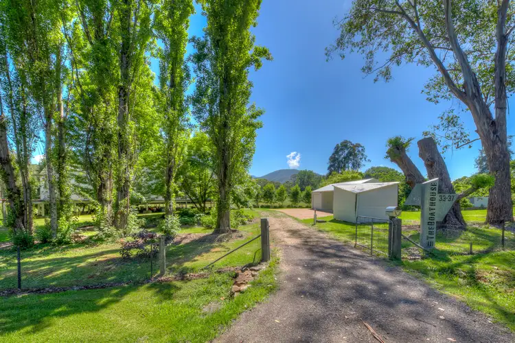 33 - 37 Gavan Street, Bright VIC 3741