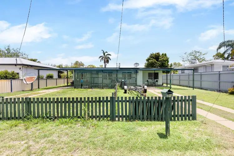 1&2/40 Old Airport Drive, Emerald QLD 4720