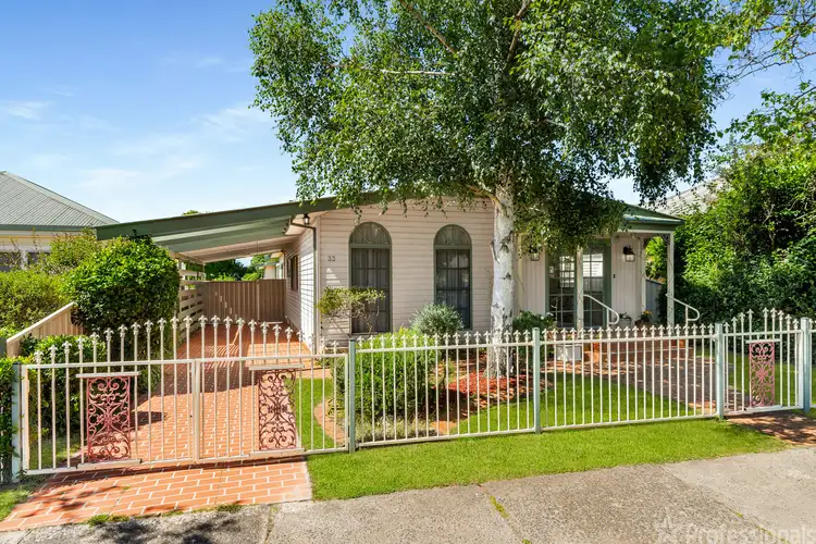 33 Icely Road, Orange NSW 2800