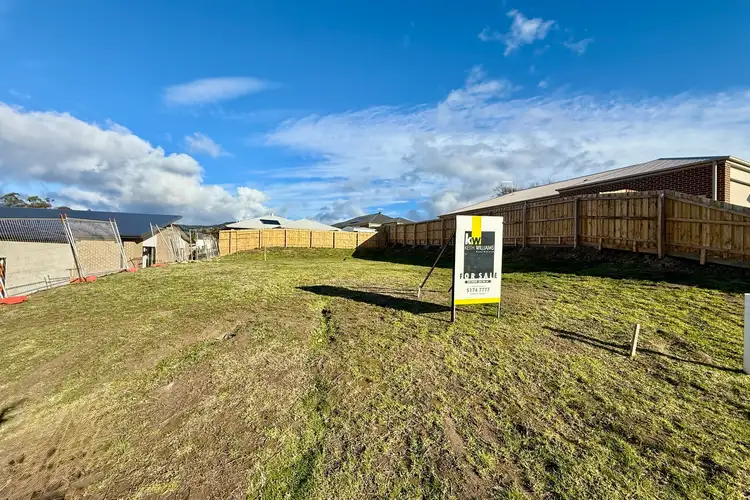18 Oakhill Terrace, Churchill VIC 3842