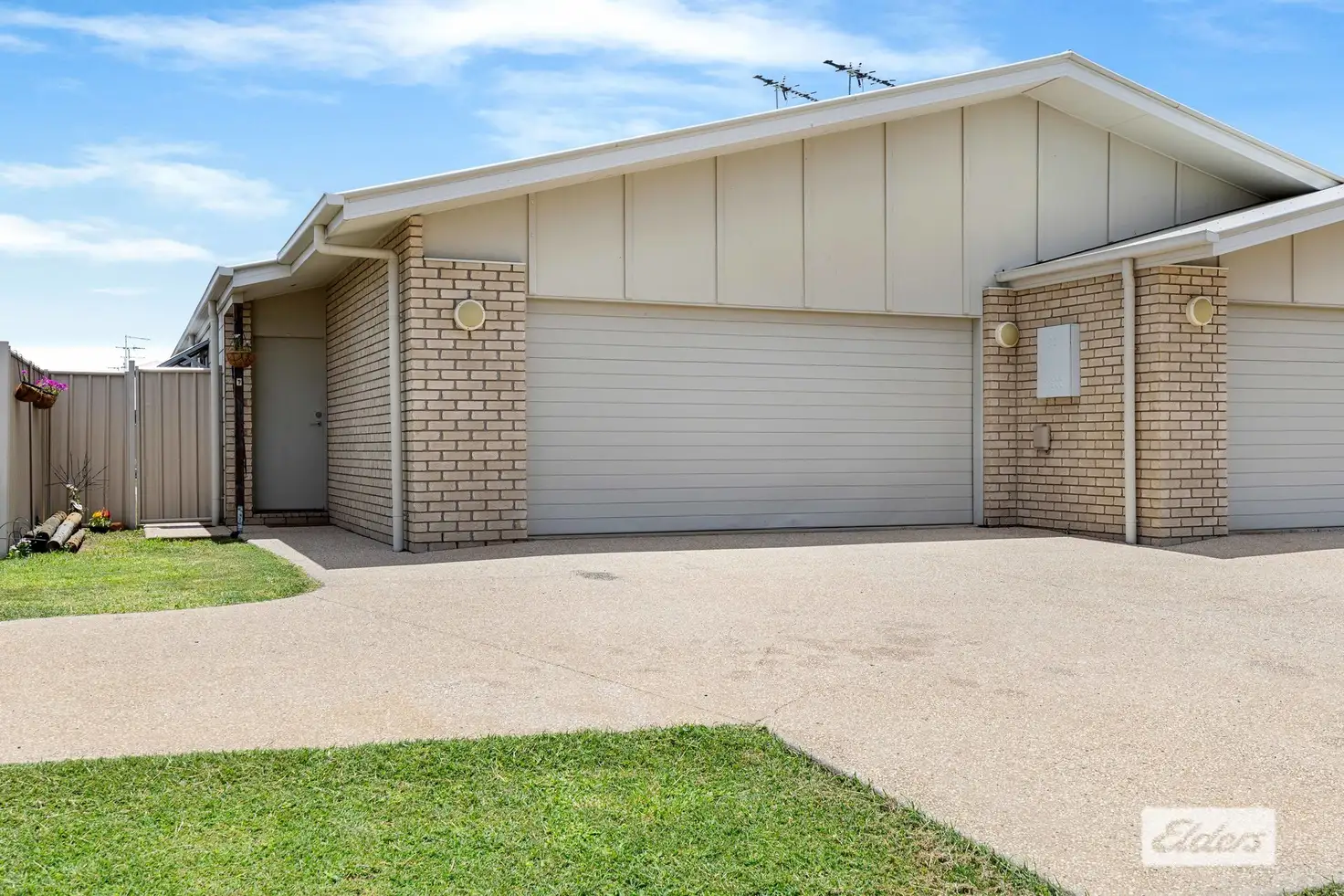 Main view of Homely townhouse listing, 1/5 Calderwood Street, Emerald QLD 4720