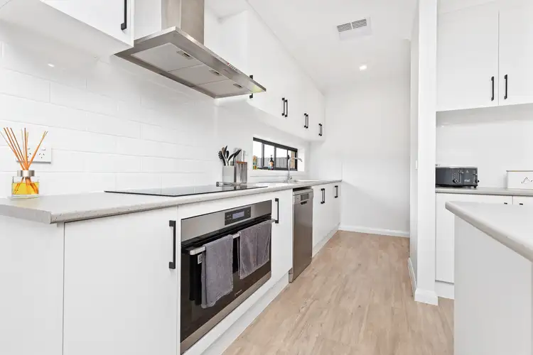 Sixth view of Homely house listing, 10 Morrison Court, Gol Gol NSW 2738