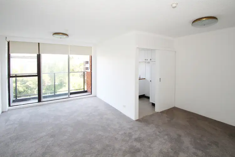 7C/10 Bligh Place