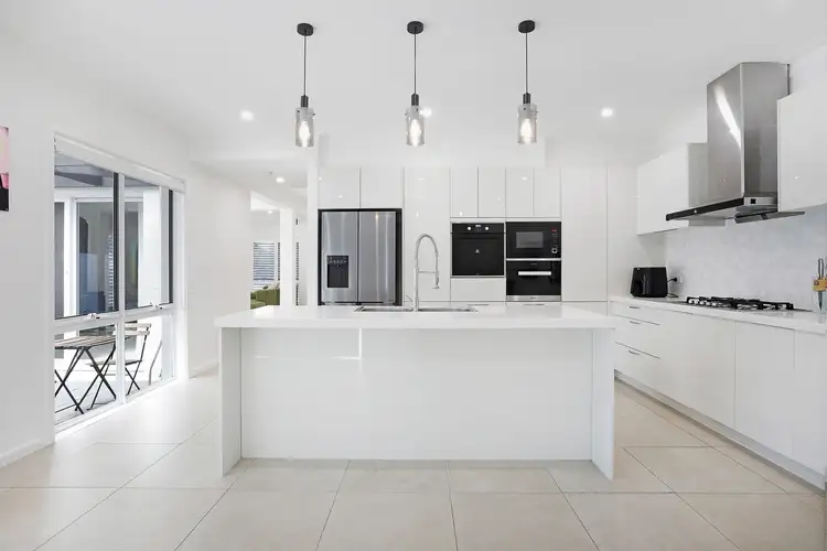 12 Curlew Avenue