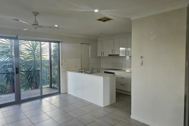 Fifth view of Homely unit listing, 3/37-39 Daisy Street, Miles QLD 4415