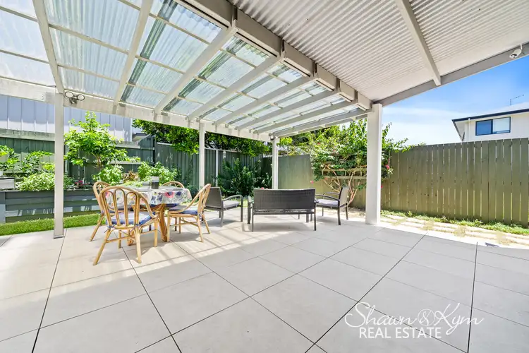 2/148 Pine Street, Wynnum QLD 4178