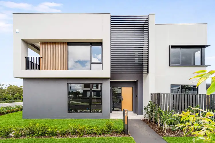 28 Spinnaker Drive, Moorebank NSW 2170