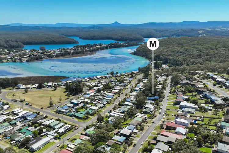 102 Canberra Crescent, Burrill Lake NSW 2539