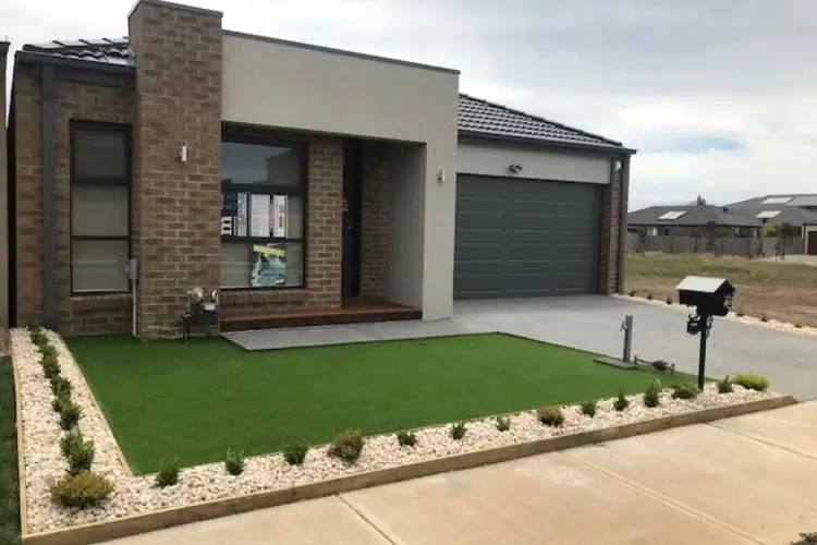 6 Bowral Avenue