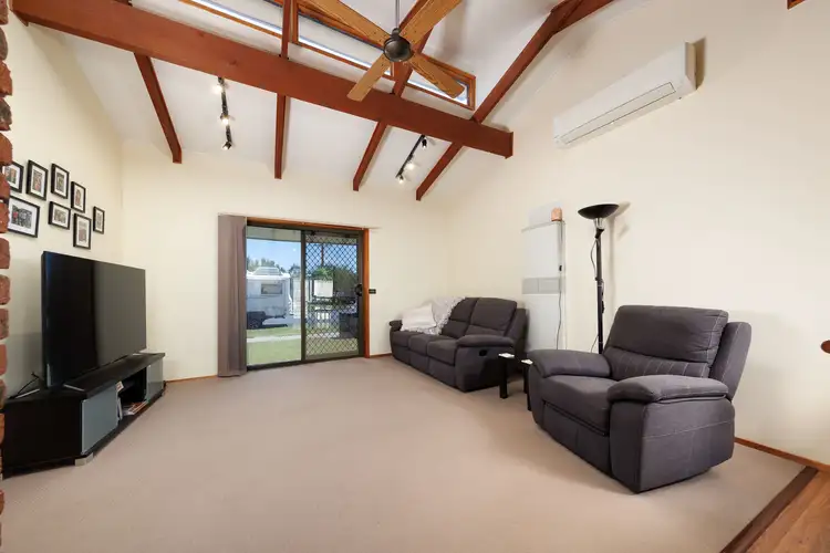 Third view of Homely unit listing, 2/15 Campbell Avenue, Wodonga VIC 3690