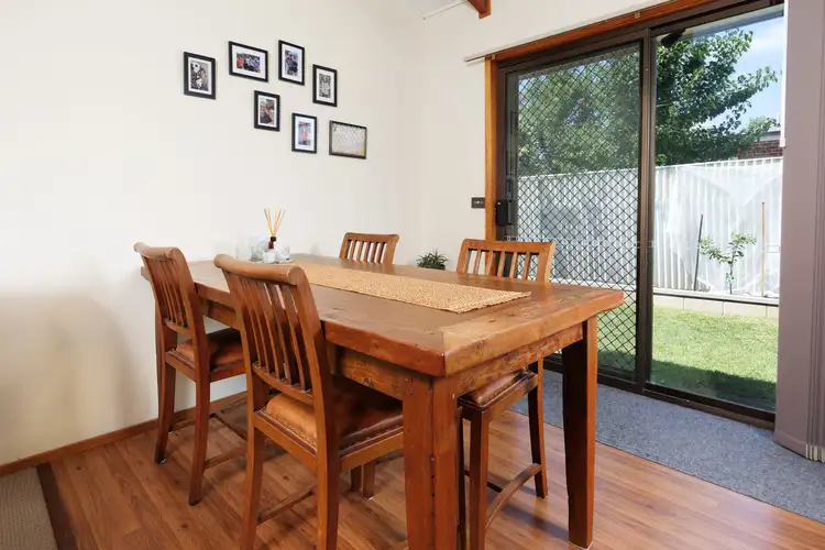 Fifth view of Homely unit listing, 2/15 Campbell Avenue, Wodonga VIC 3690