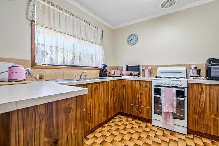 Fifth view of Homely house listing, 2/23 Carmell Drive, Warrnambool VIC 3280
