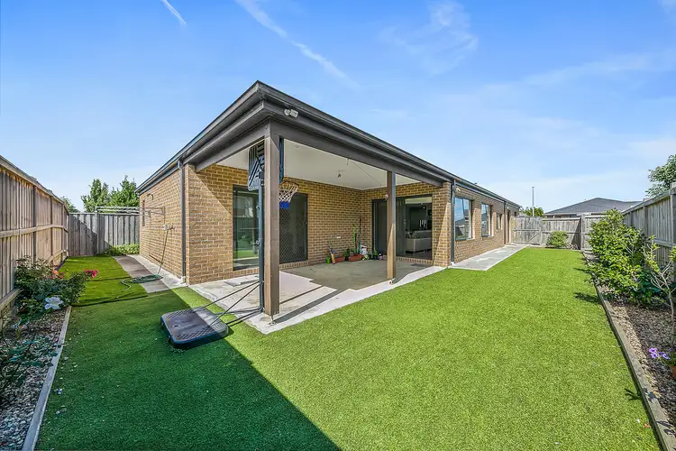 17 Wonder Street, Officer VIC 3809