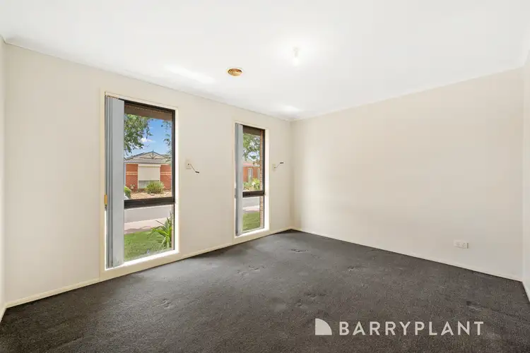 Second view of Homely house listing, 10 Fiona Court, Werribee VIC 3030