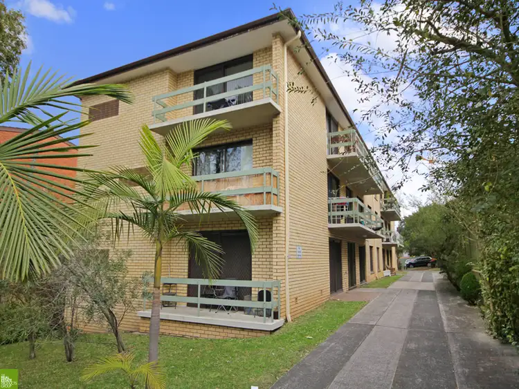 Main view of Homely unit listing, 2/30 Kembla Street, Wollongong NSW 2500