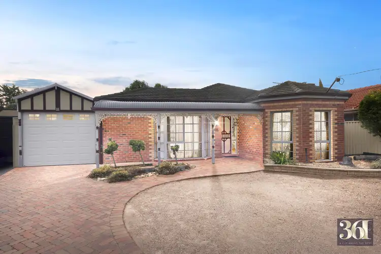 18 Coolabah Crescent, Hoppers Crossing VIC 3029