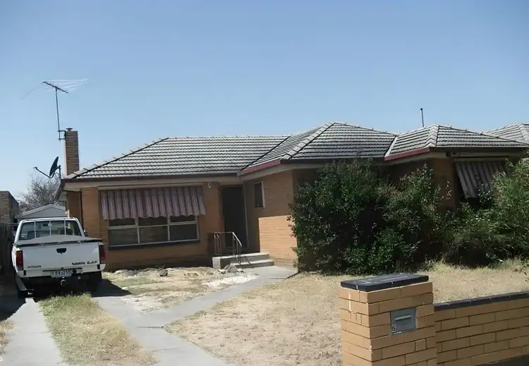 6 Rayfield Avenue, Craigieburn VIC 3064