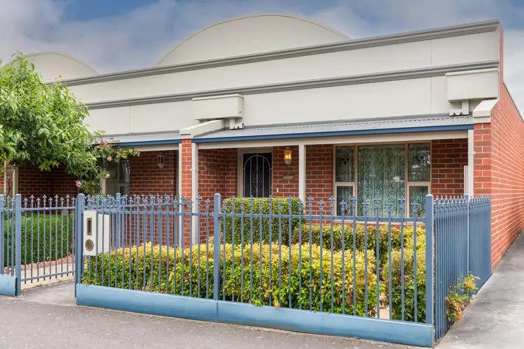 3/137 Victoria Street