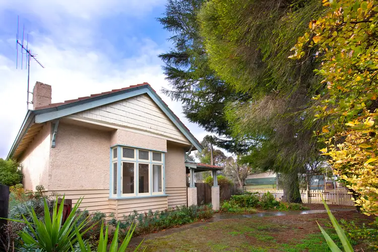 313 Barker Street, Castlemaine VIC 3450