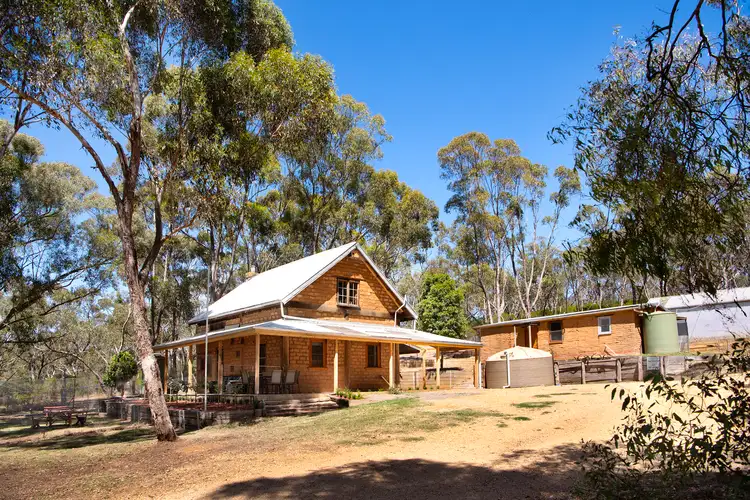304 Bells Reef Road, Maldon VIC 3463