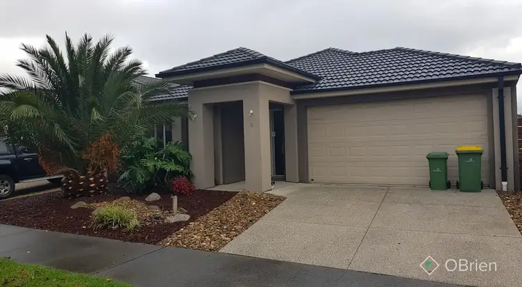 6 Lehmann Grove, Pakenham VIC 3810