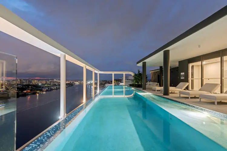 30104/15 Wharf Street, Hamilton QLD 4007