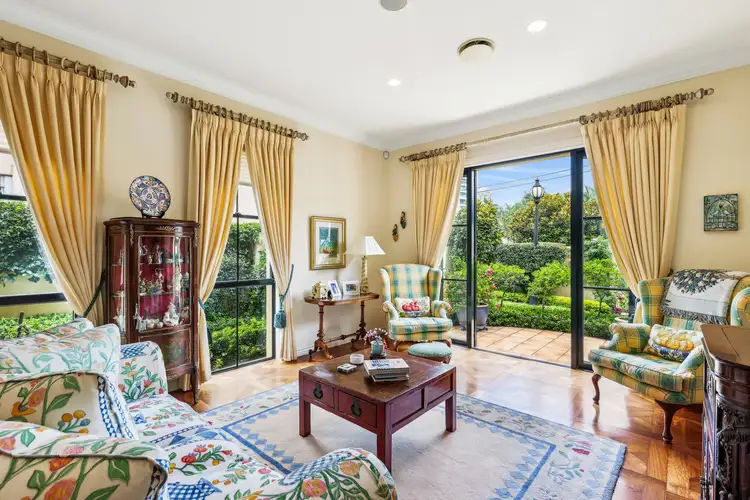 Fifth view of Homely villa listing, 1/37 Cronin Avenue, Main Beach QLD 4217