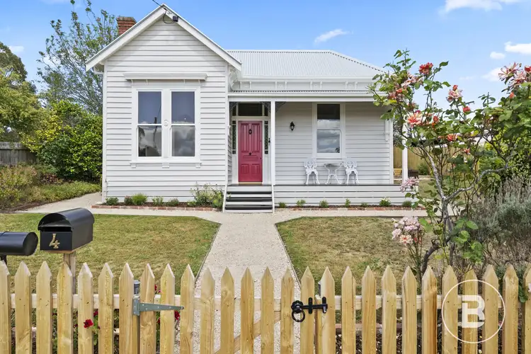 4 Bagge Street, Golden Point VIC 3350