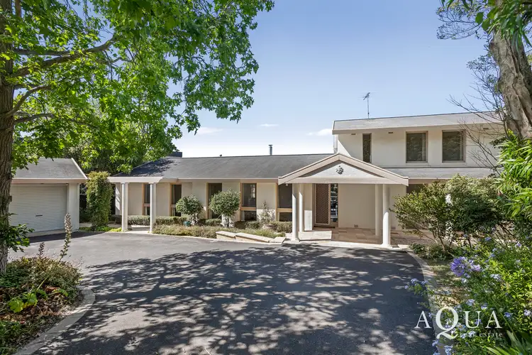31 Canadian Bay Road, Mount Eliza VIC 3930