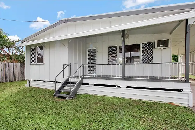 5 Weela Street, Cranbrook QLD 4814